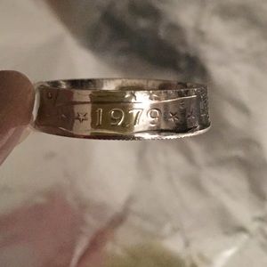 1979 Susan B Anthony Dollar Coin Ring CLAD